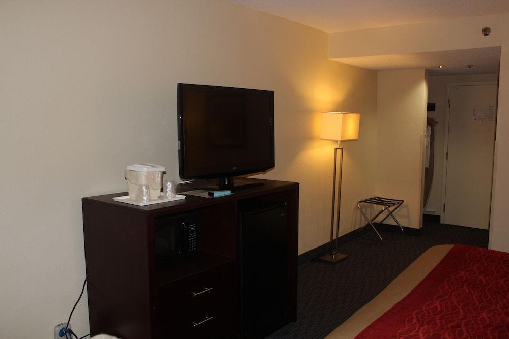 Comfort Inn Feasterville - Trevose Buitenkant foto