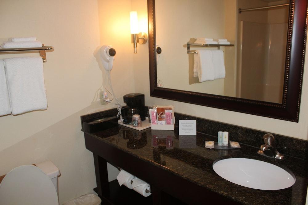 Comfort Inn Feasterville - Trevose Buitenkant foto
