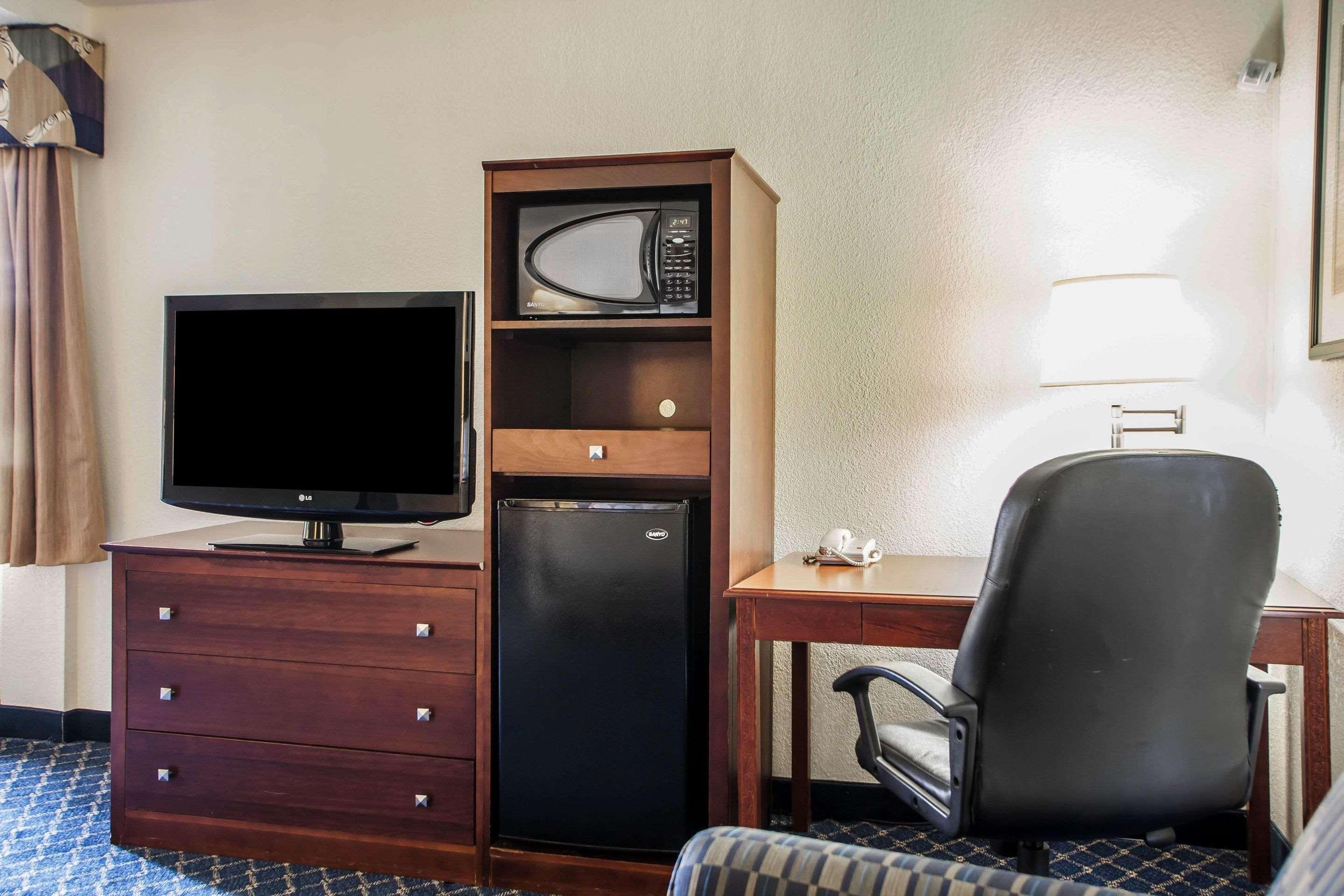 Comfort Inn Feasterville - Trevose Buitenkant foto